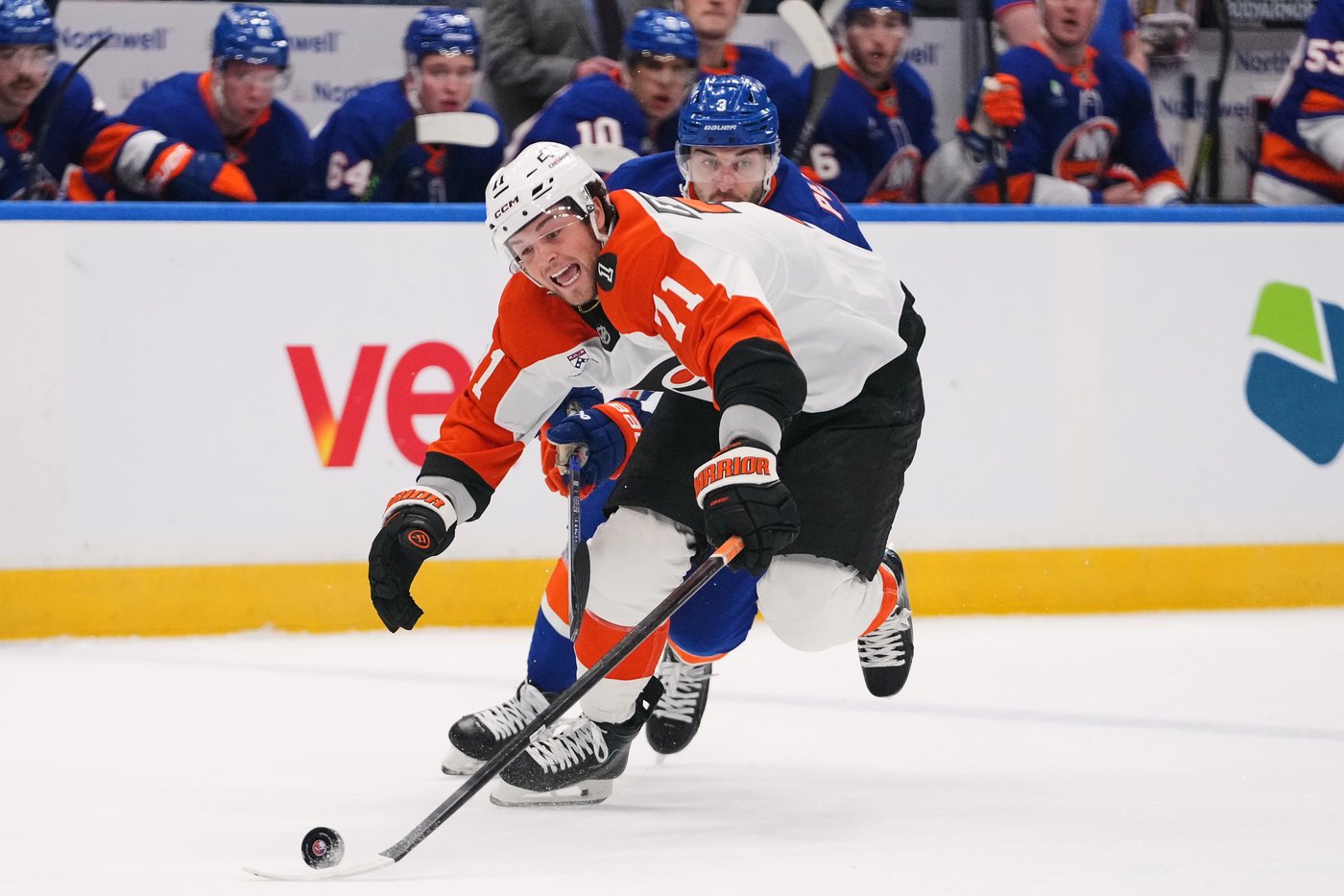 Matvei Michkov has a goal, 2 assists as the Flyers beat the Islanders 4-1 | iNFOnews.ca