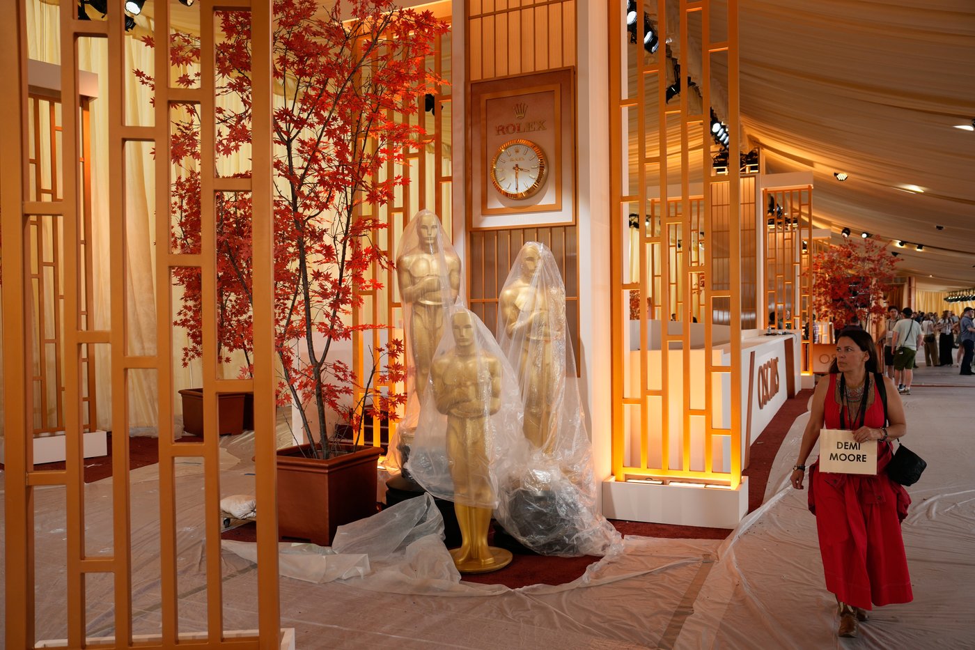 The day before the Oscars, the ‘Bridesmaids’ rehearsed | iNFOnews.ca