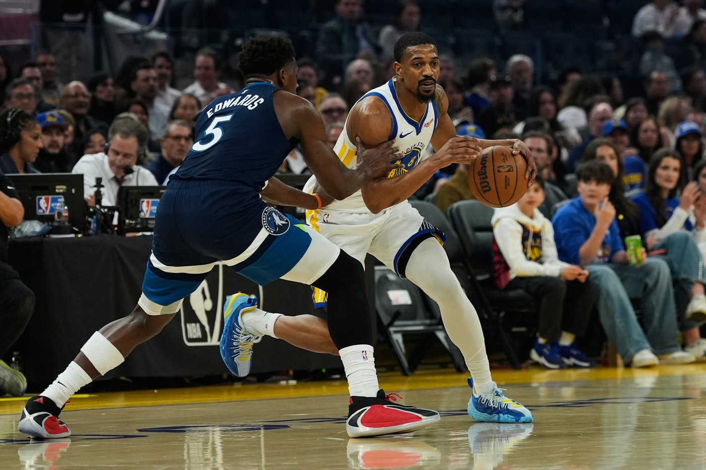 Anthony Edwards' 42 points lead Timberwolves to 127-117 win against undermanned Warriors | iNFOnews.ca