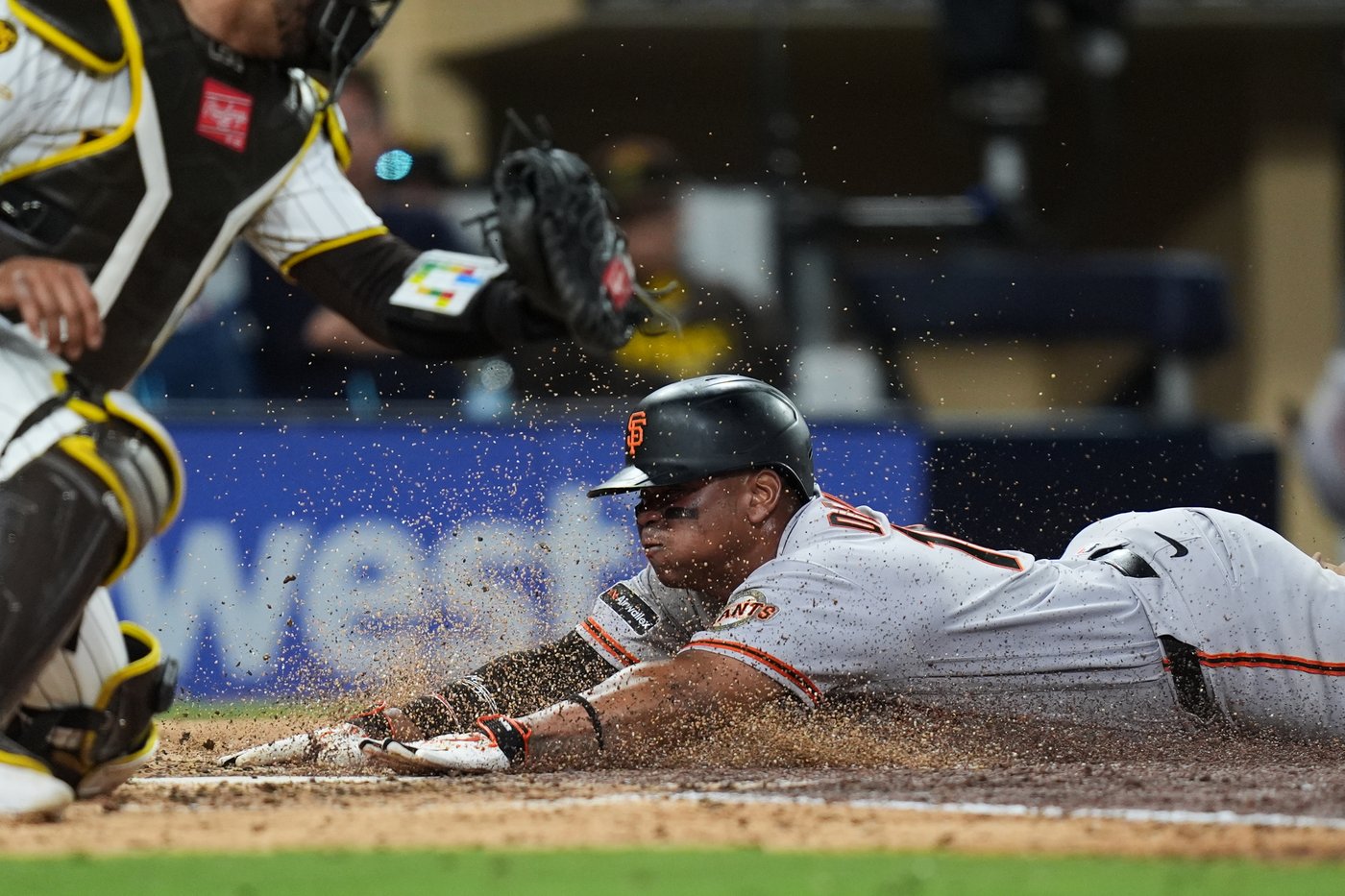 Rookie Susac homers again, Ray wins his 7th straight decision as Giants beat Padres 4-1 | iNFOnews.ca Rookie Susac homers again, Ray wins his 7th straight decision as Giants beat Padres 4-1 | iNFOnews.ca