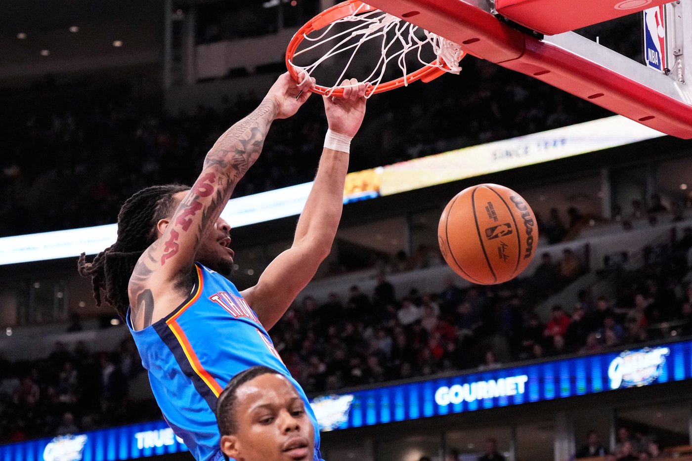 McCain scores 20 as Thunder beat Bulls 116-108 without Gilgeous-Alexander | iNFOnews.ca McCain scores 20 as Thunder beat Bulls 116-108 without Gilgeous-Alexander | iNFOnews.ca
