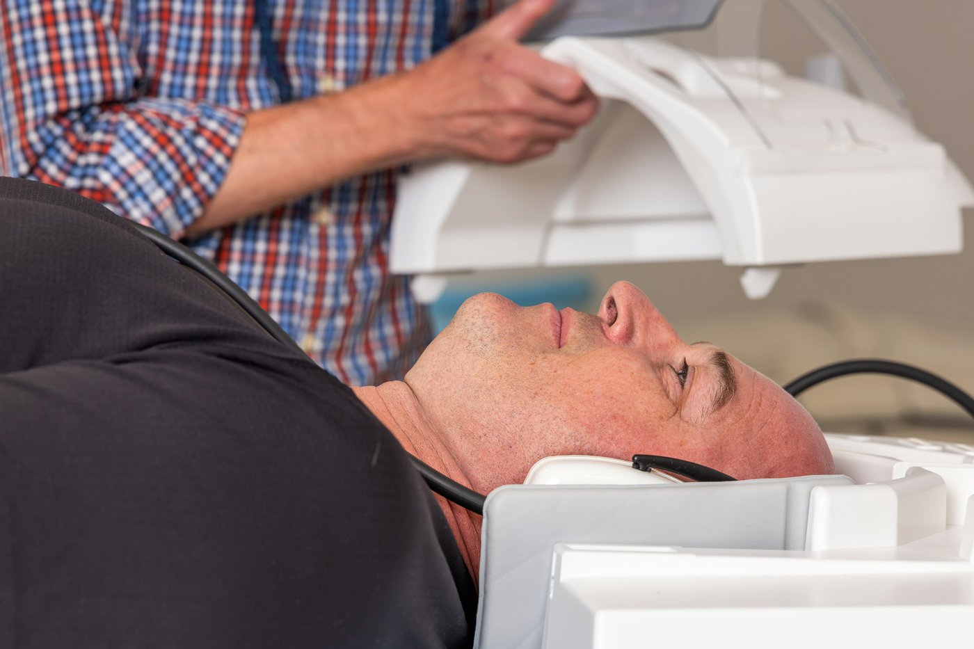 Former NFL QB Matt Hasselbeck part of latest CTE frontier - diagnosing brain disease in the living | iNFOnews.ca Former NFL QB Matt Hasselbeck part of latest CTE frontier - diagnosing brain disease in the living | iNFOnews.ca