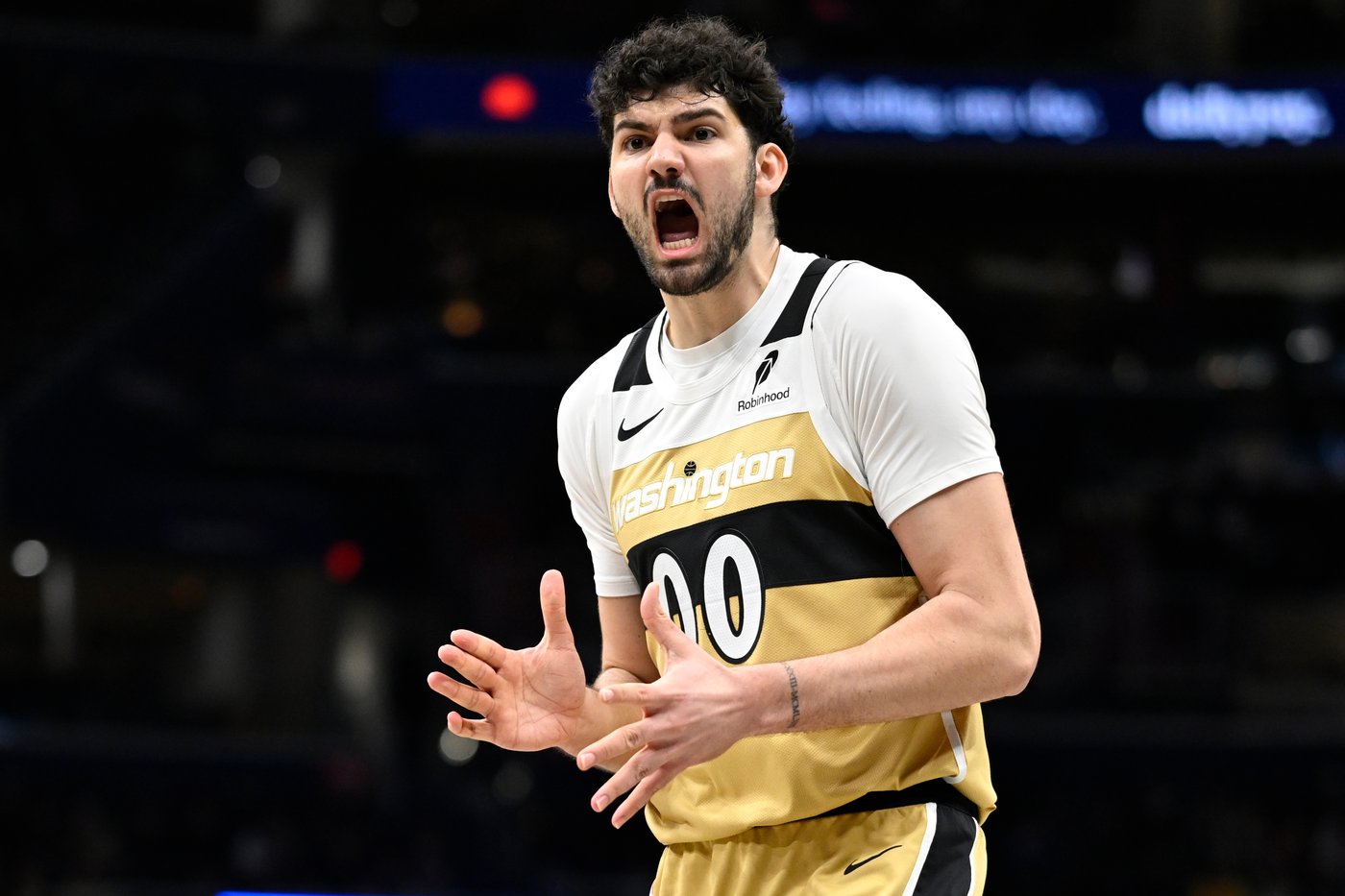 Jakucionis hits 6 3-pointers without a miss in Heat's 132-101 romp over Wizards | iNFOnews.ca