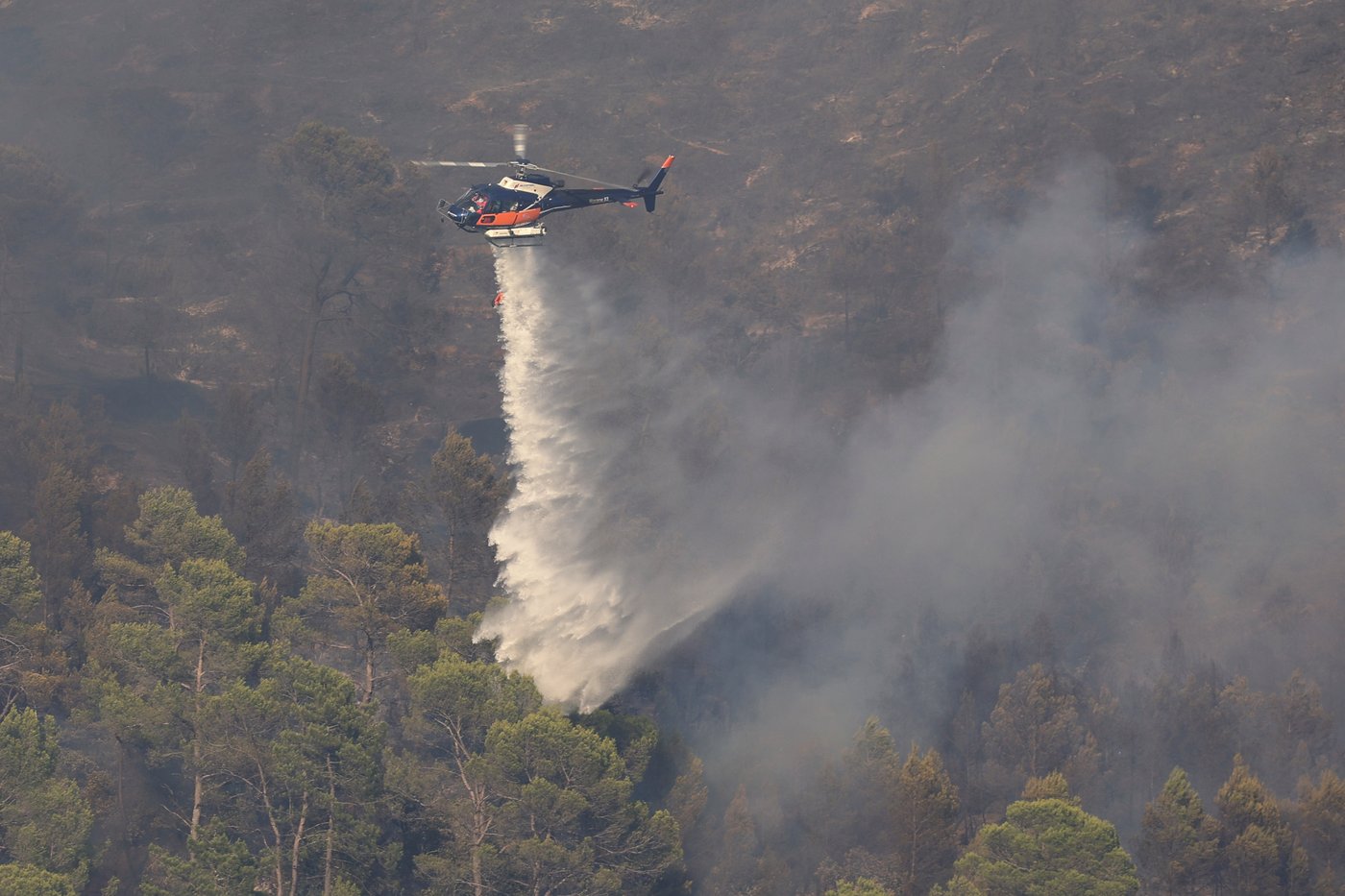 From Athens to Bordeaux, Europe’s wildfire emergency rages on | iNFOnews.ca From Athens to Bordeaux, Europe’s wildfire emergency rages on | iNFOnews.ca