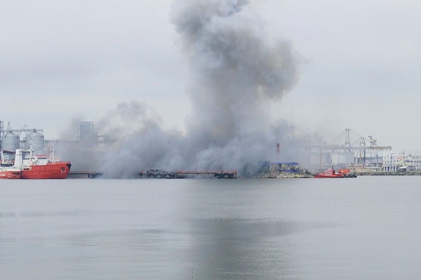 A Ukrainian maritime drone explodes at a Romanian Black Sea port. No injuries reported. | iNFOnews.ca