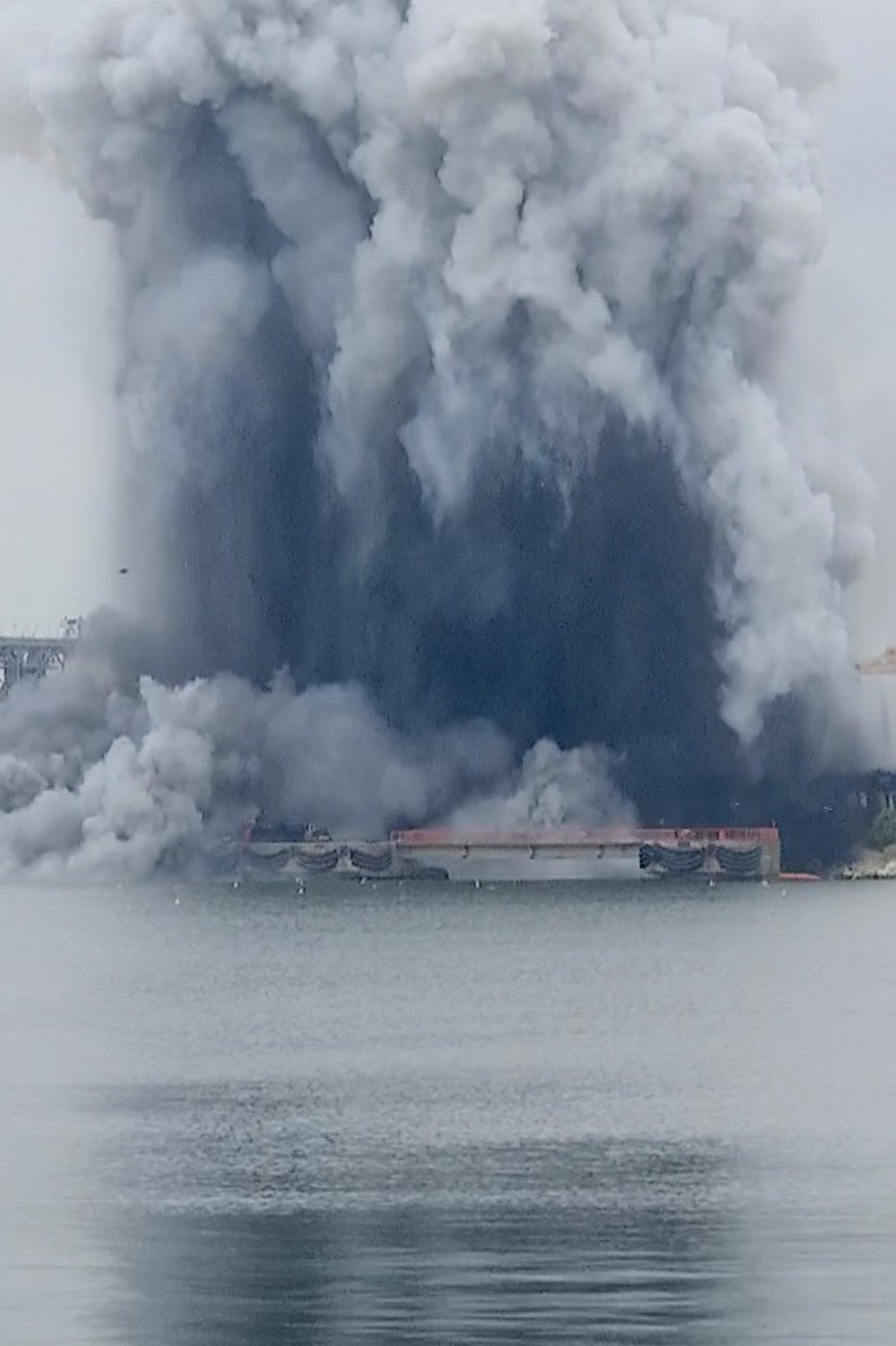 A Ukrainian maritime drone explodes at a Romanian Black Sea port. No injuries reported. | iNFOnews.ca