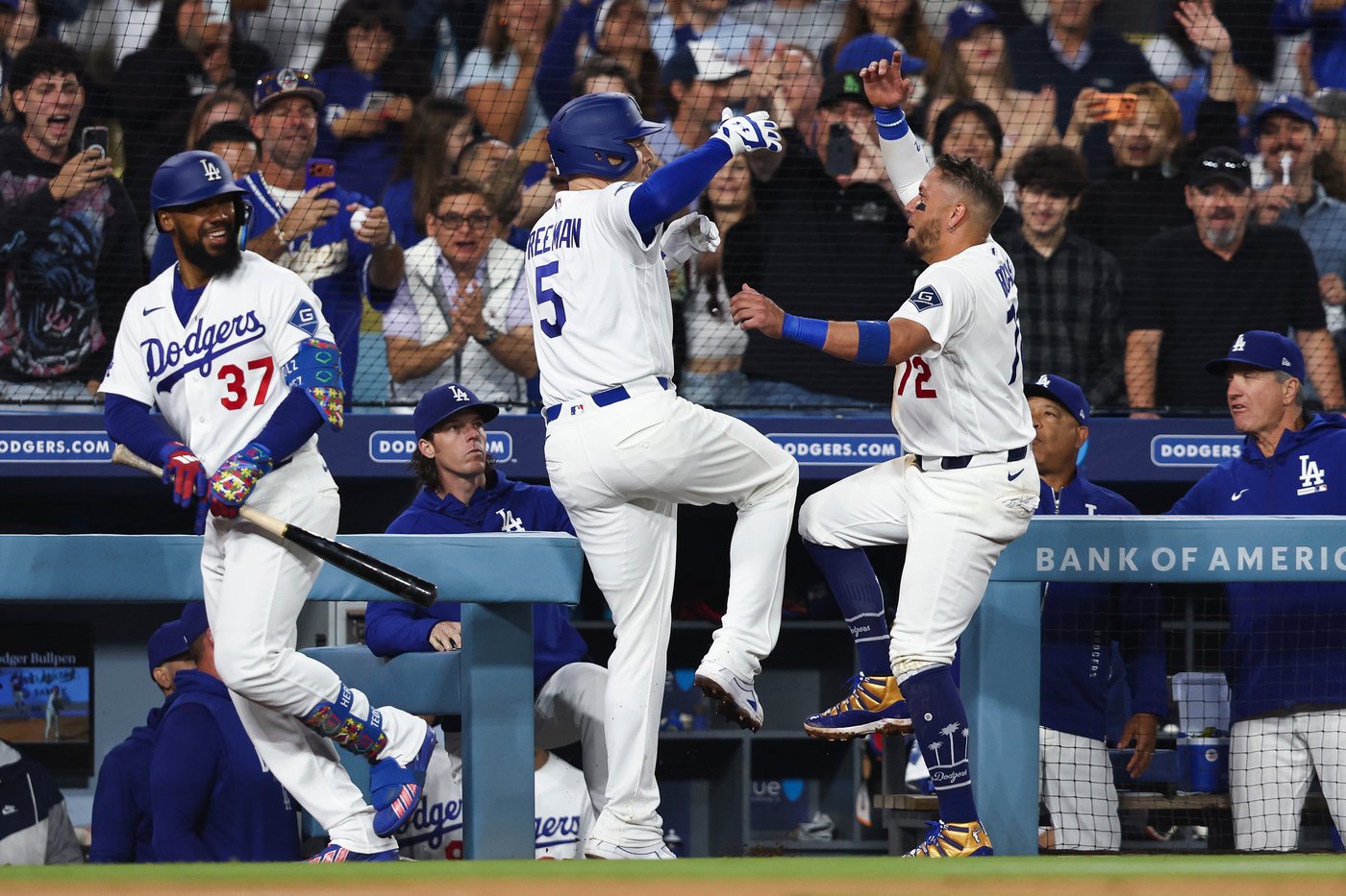 Freeman, Ohtani lead Dodgers past Sale and Braves 3-1 in National League showdown | iNFOnews.ca