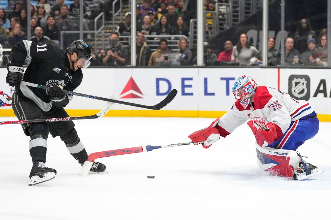 Slafkovsky, Suzuki lead Canadiens' comeback for 4-3 win over the Kings | iNFOnews.ca