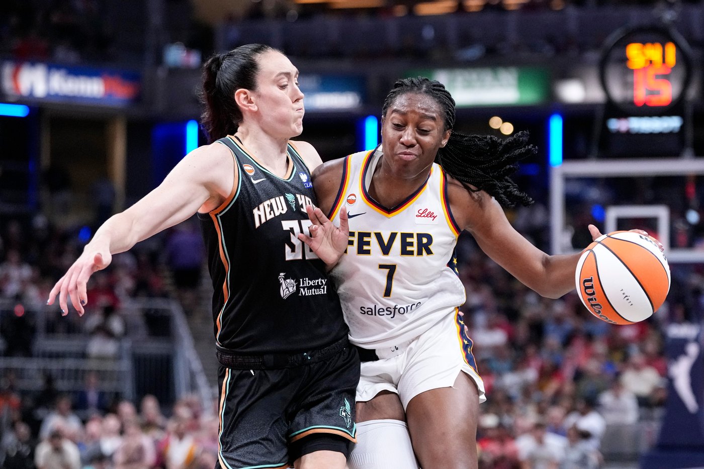 Fever All-Stars Aliyah Boston, Kelly Mitchell disappointed by home fans booing coach Stephanie White | iNFOnews.ca Fever All-Stars Aliyah Boston, Kelly Mitchell disappointed by home fans booing coach Stephanie White | iNFOnews.ca