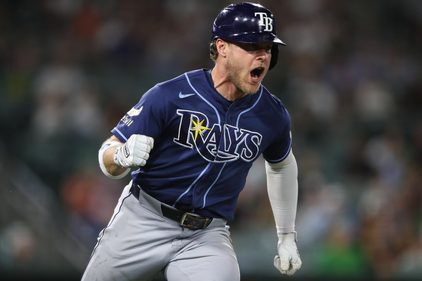 Caminero hits a three-run homer as Rays rally with an eight-run eighth and beat the Athletics 10-6 | iNFOnews.ca