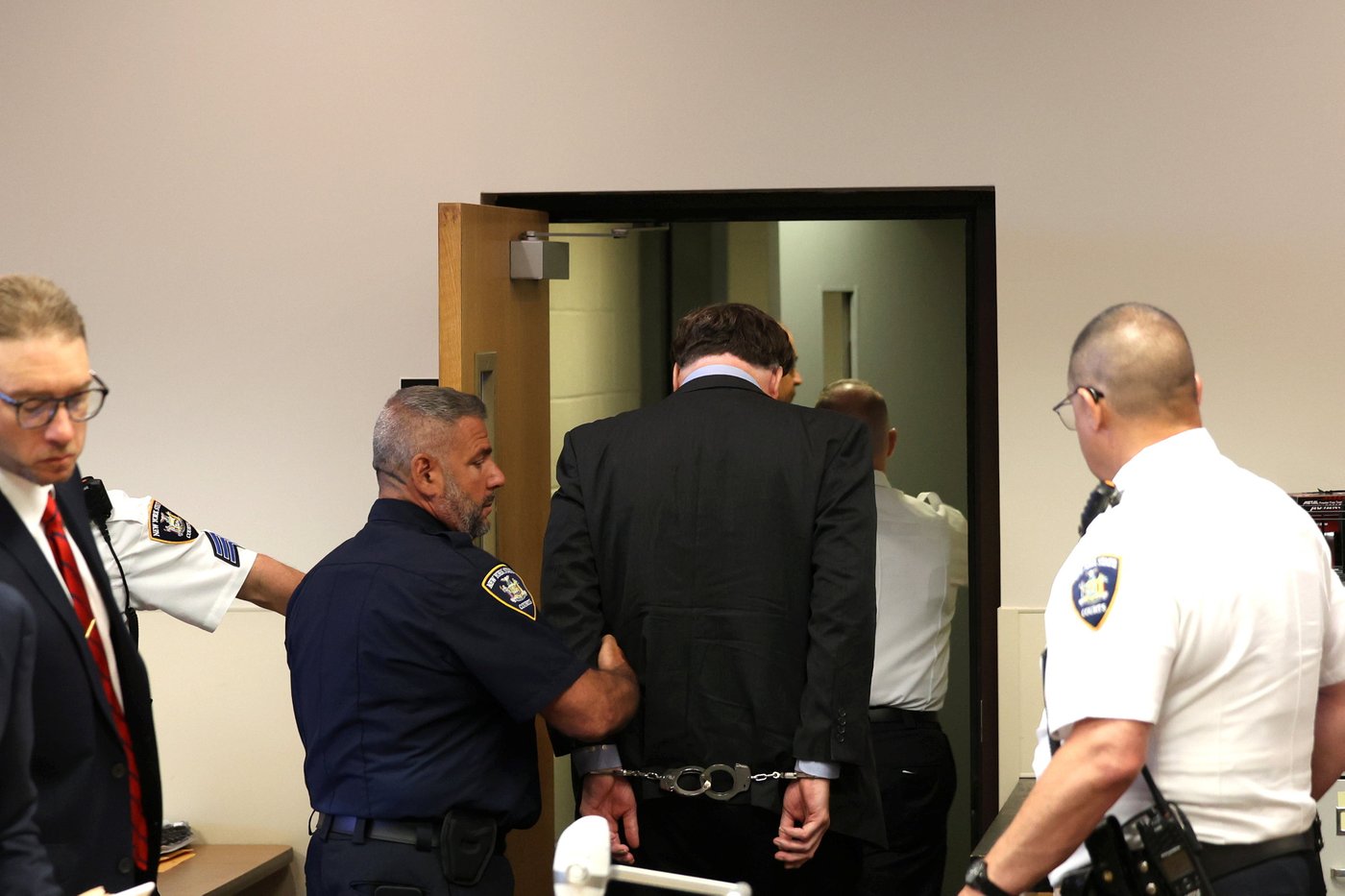 'A million years isn’t enough': Victims' relatives confront Gilgo Beach serial killer at sentencing | iNFOnews.ca