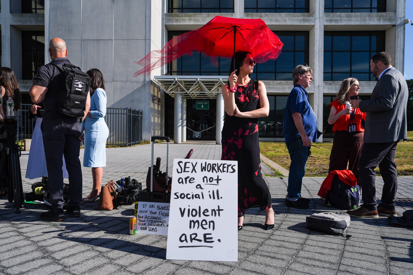 'A million years isn’t enough': Victims' relatives confront Gilgo Beach serial killer at sentencing | iNFOnews.ca
