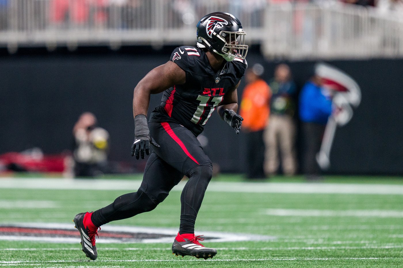 Falcons sign former Bengals defensive end Cameron Sample to add depth after losing Jalon Walker | iNFOnews.ca
