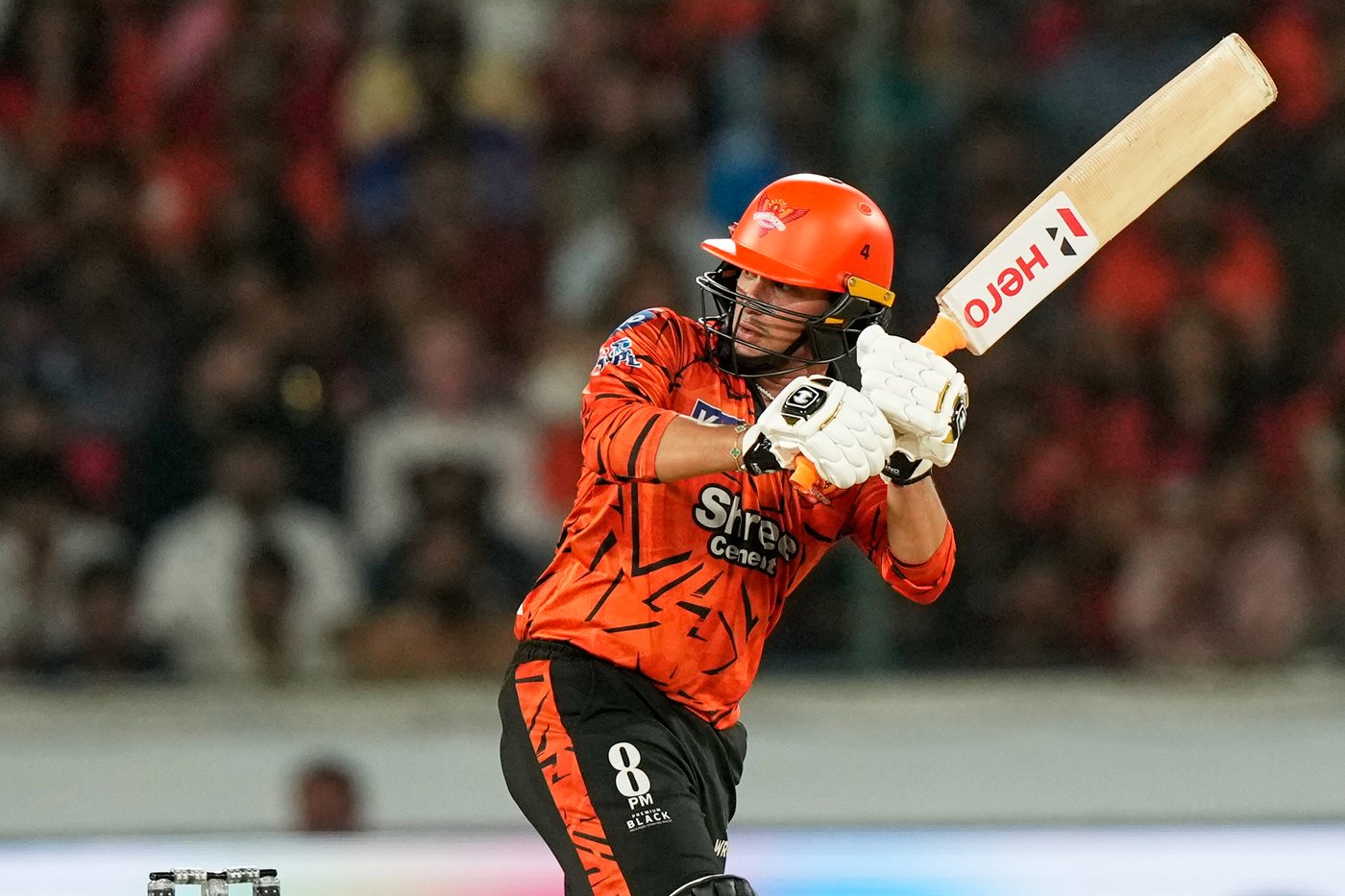 Bengaluru clinch top IPL spot despite 55-run loss to Hyderabad | iNFOnews.ca