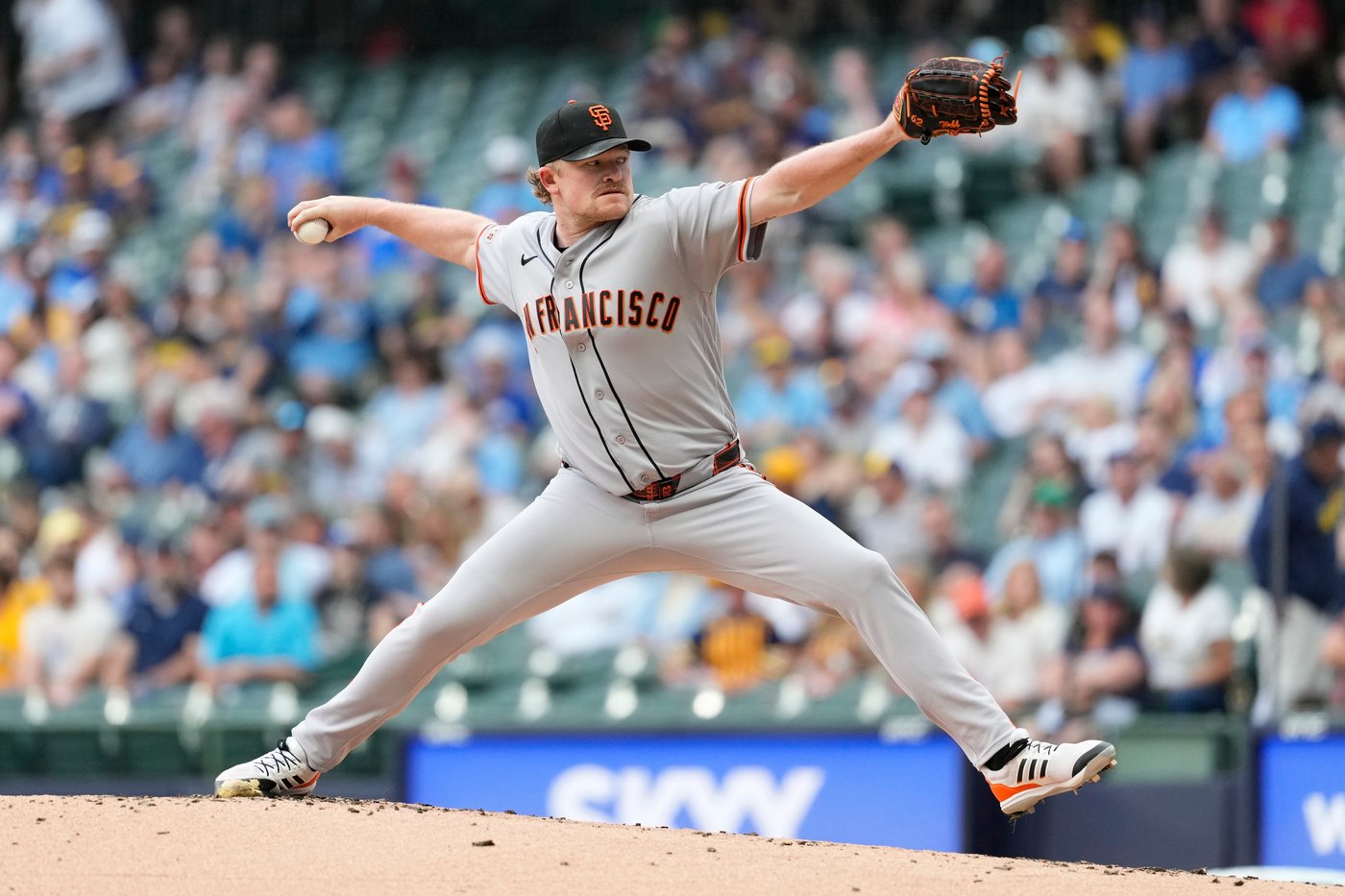 Giants' Logan Webb has no-hit bid broken up in 7th inning by Brewers' Brice Turang | iNFOnews.ca