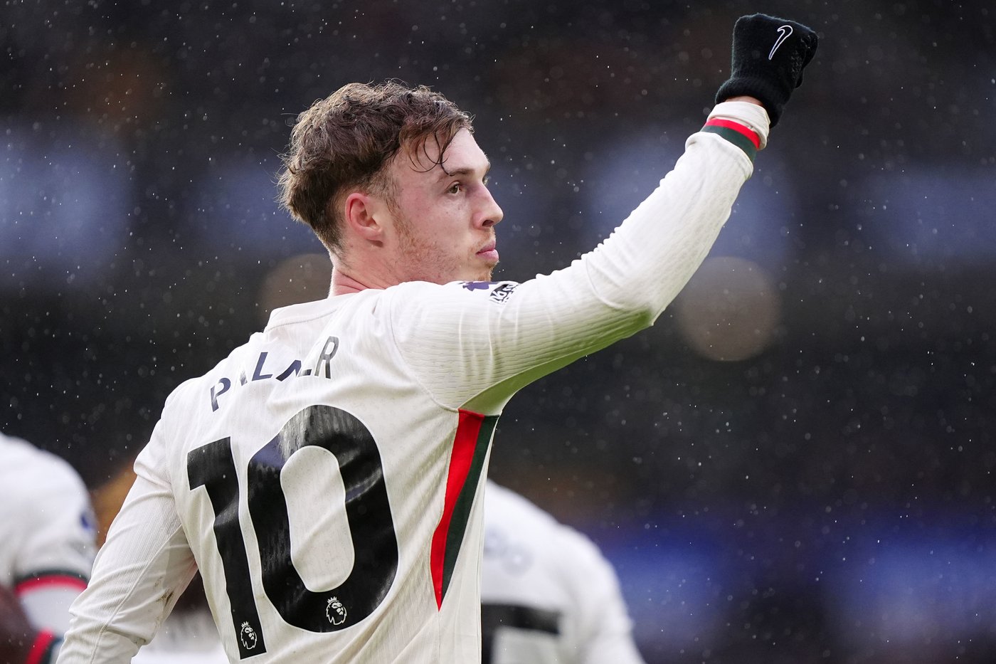 Man United wins again to make it four in a row for Carrick, Arsenal extends lead to 9 points | iNFOnews.ca