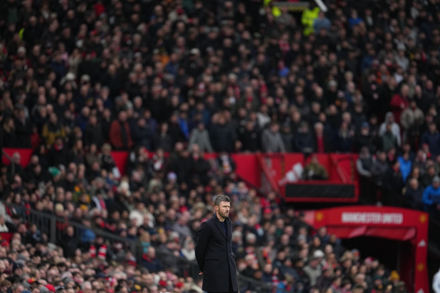 Man United wins again to make it four in a row for Carrick, Arsenal extends lead to 9 points | iNFOnews.ca