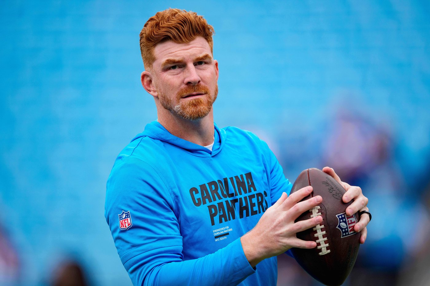 Eagles acquire veteran backup quarterback Andy Dalton from Panthers, AP source says | iNFOnews.ca