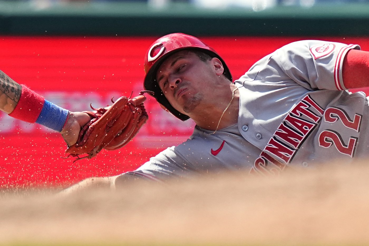 Nathaniel Lowe has 2 doubles, drives in 3 as Reds beat Phils 9-4 for Mattingly's first series loss | iNFOnews.ca