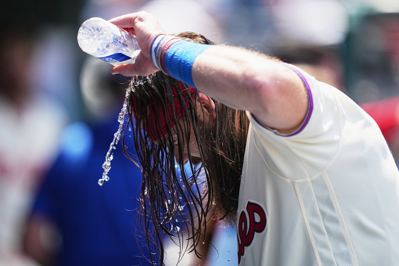 Nathaniel Lowe has 2 doubles, drives in 3 as Reds beat Phils 9-4 for Mattingly's first series loss | iNFOnews.ca