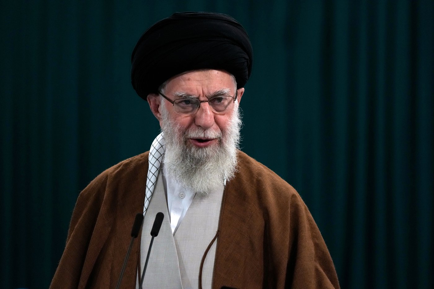Ayatollah Ali Khamenei, who led Iran with iron fist while confronting the US, will be buried | iNFOnews.ca