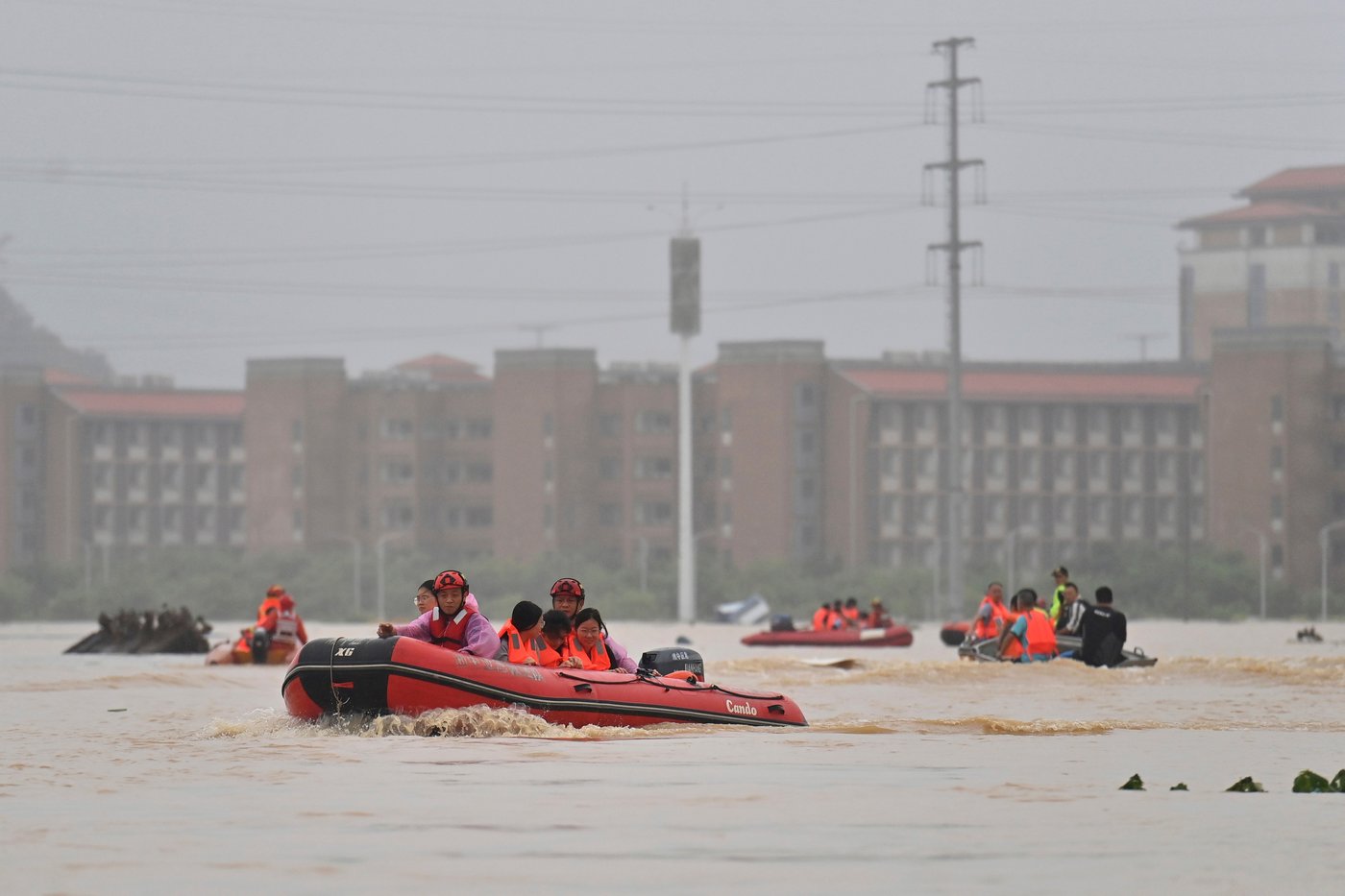 Flooding in southern China has killed 39 people | iNFOnews.ca