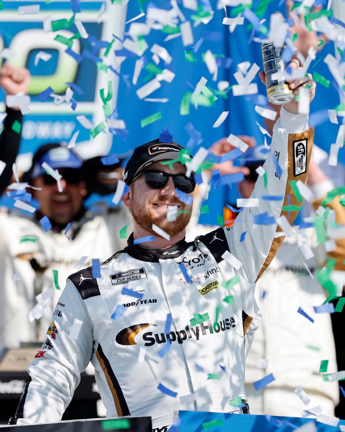 Tyler Reddick's last-lap move, his fifth win, and a pace not seen since Dale Earnhardt in 1987 | iNFOnews.ca