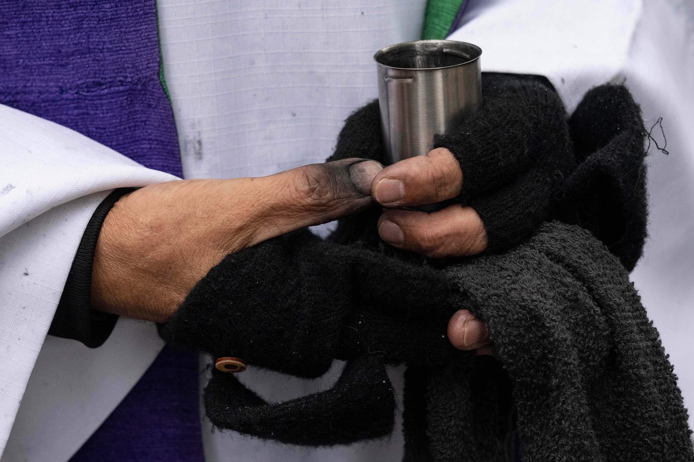 Christians mark Ash Wednesday, beginning the Lenten Season in photos | iNFOnews.ca