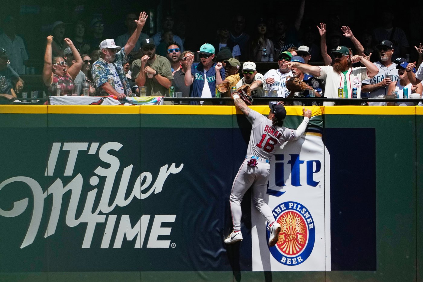 Canzone homers, Gilbert allows 3 hits and Mariners beat Red Sox 3-1 | iNFOnews.ca