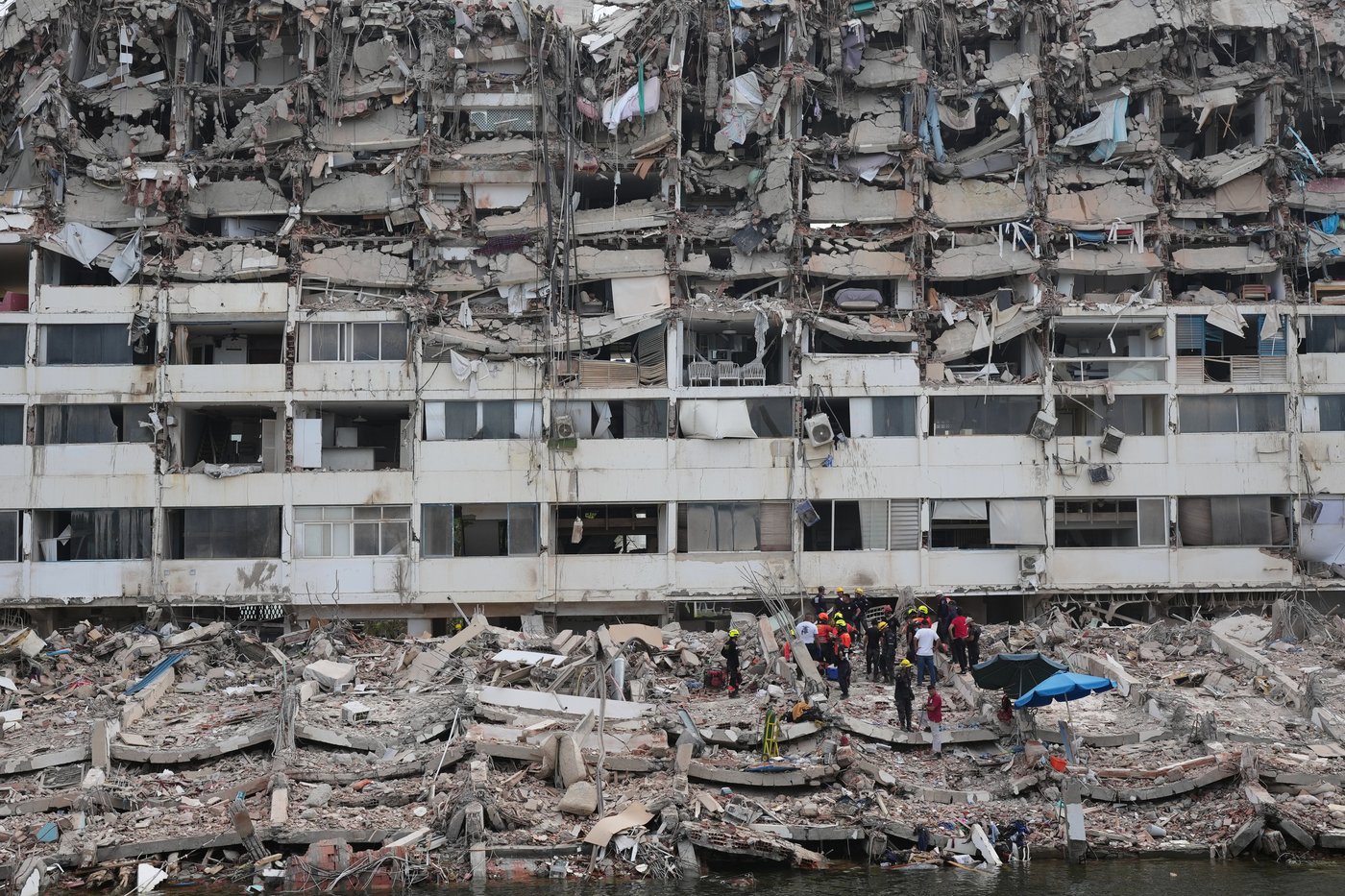 Venezuelans search more earthquake ruins as attention turns to humanitarian crisis | iNFOnews.ca Venezuelans search more earthquake ruins as attention turns to humanitarian crisis | iNFOnews.ca