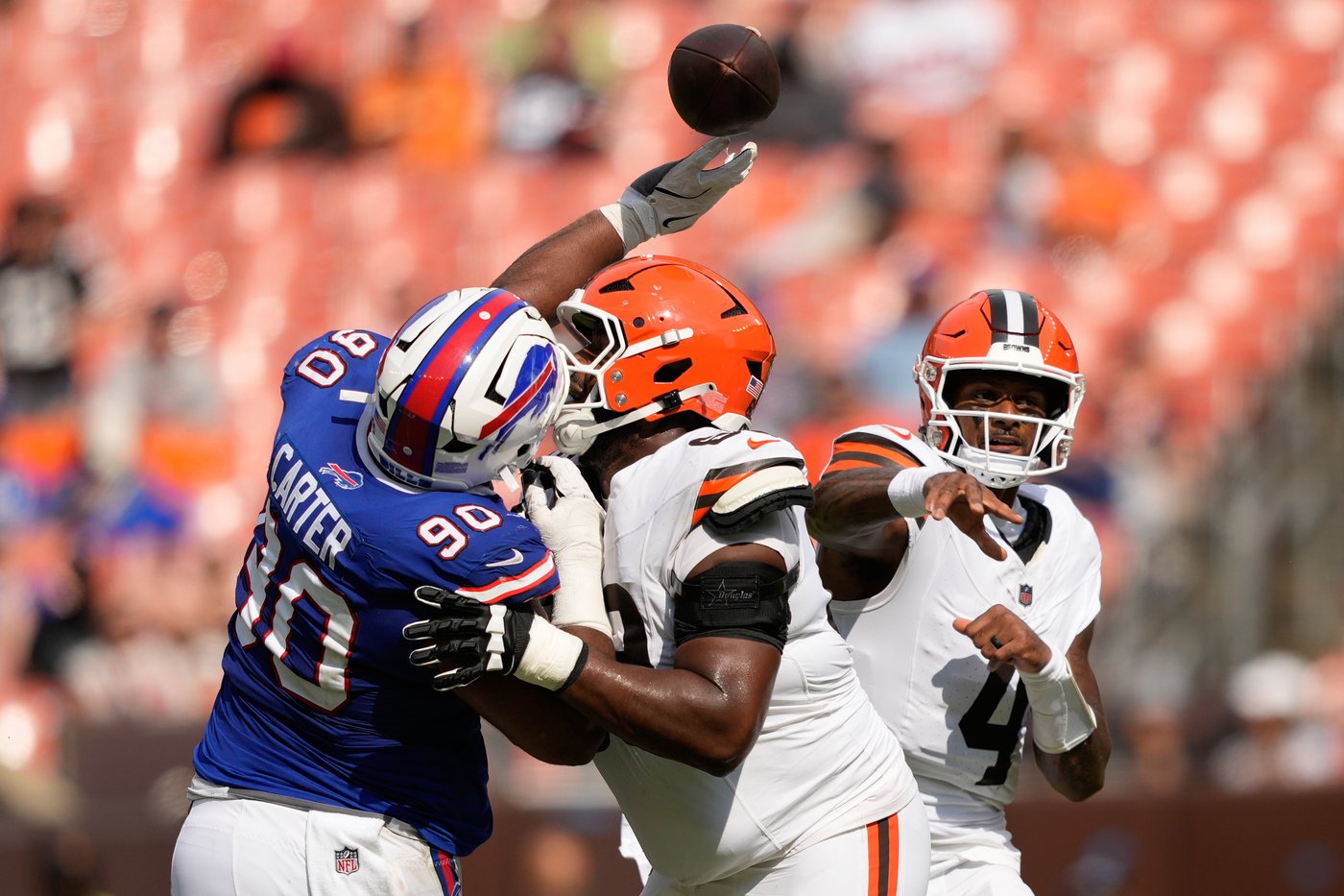 Deshaun Watson named Cleveland Browns starting quarterback, AP source says | iNFOnews.ca