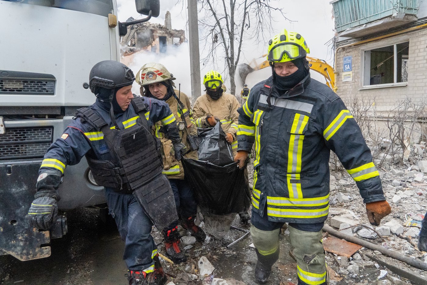 At least 10 killed in Ukraine's Kharkiv as Russian missile hits apartment building | iNFOnews.ca At least 10 killed in Ukraine's Kharkiv as Russian missile hits apartment building | iNFOnews.ca