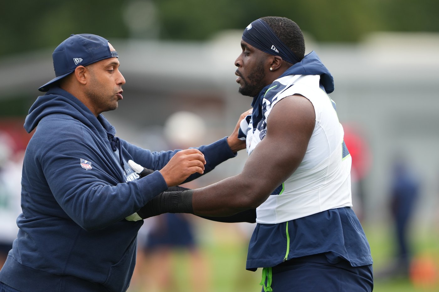 Seahawks LB Derick Hall says he and teammates have made up after fight shown on HBO's ‘Hard Knocks’ | iNFOnews.ca Seahawks LB Derick Hall says he and teammates have made up after fight shown on HBO's ‘Hard Knocks’ | iNFOnews.ca