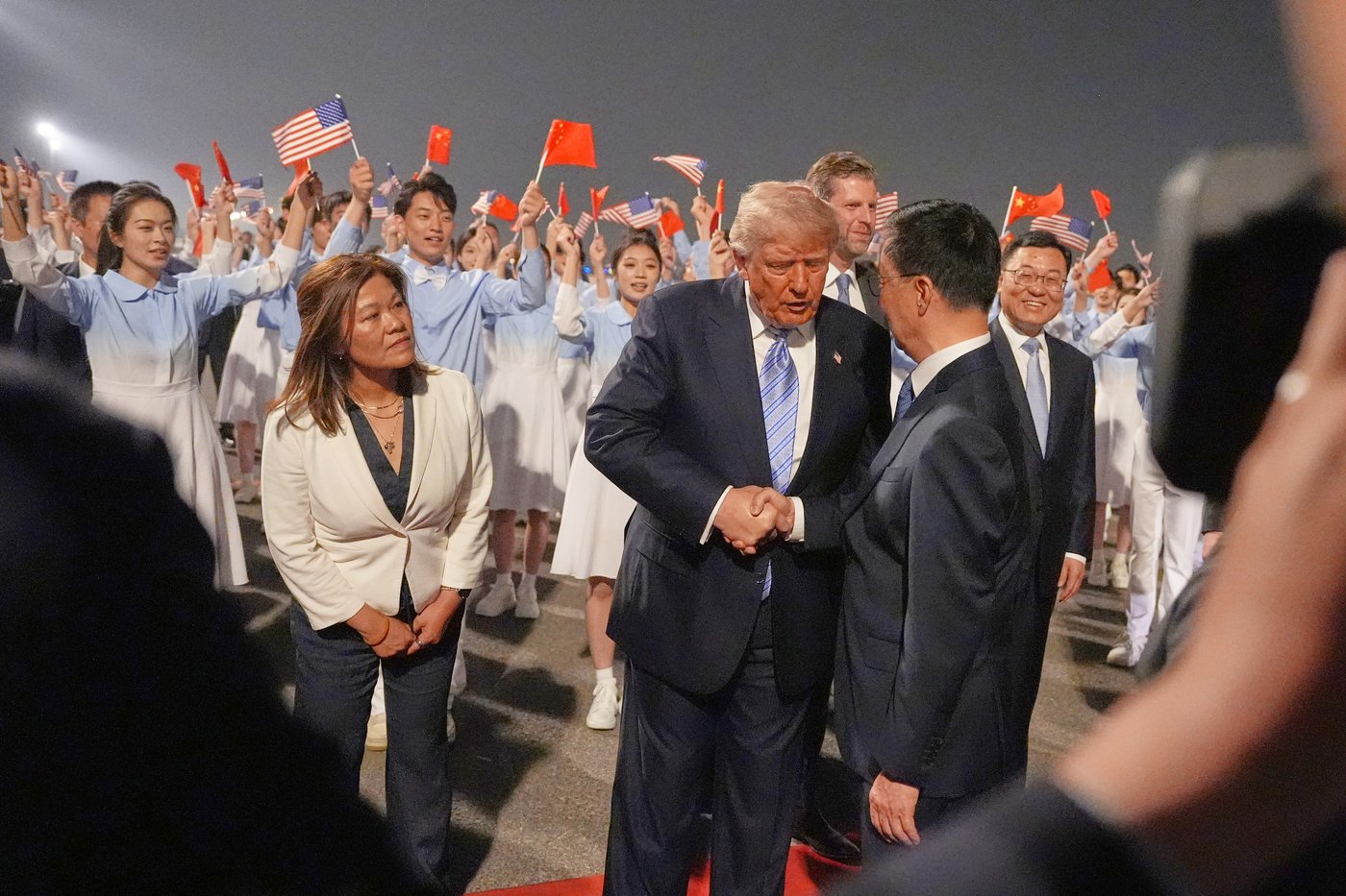 Photos of Trump in China for talks with Xi Jinping | iNFOnews.ca