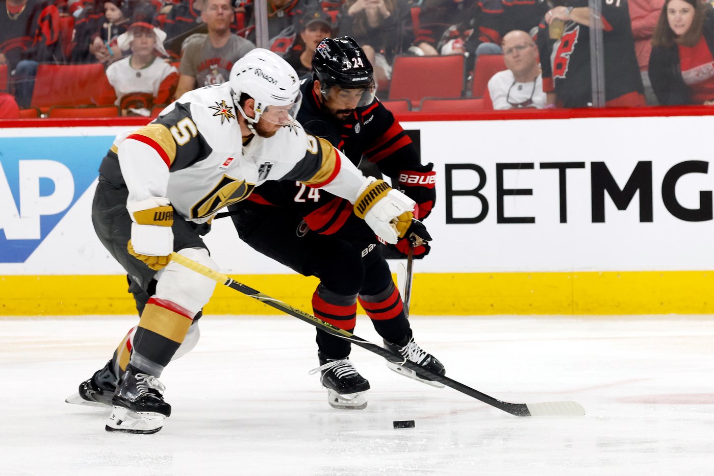 Down 0-1 in Stanley Cup Final, Hurricanes coach on top line vs. Vegas: 'We need them to get going' | iNFOnews.ca