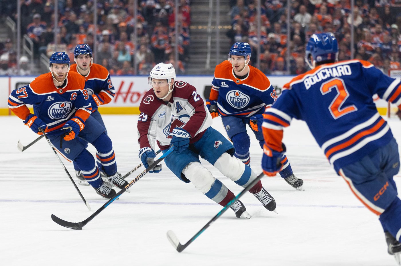 League-leading Avalanche not easing up with playoffs around the corner | iNFOnews.ca