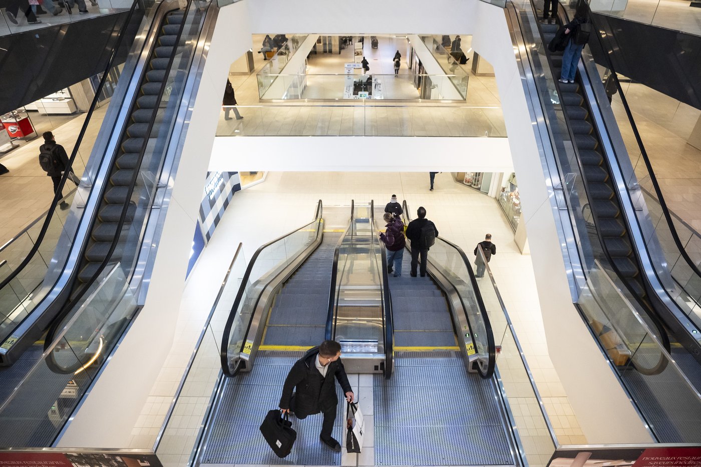 Quebec will soon allow retail stores to close late on weekends, but some not enthused | iNFOnews.ca
