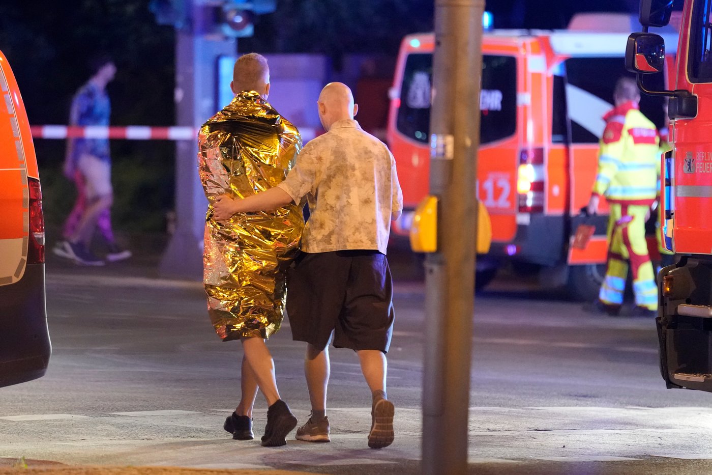 German police hunt suspect in Berlin Pride van-ramming attack that left 1 dead and 16 injured | iNFOnews.ca