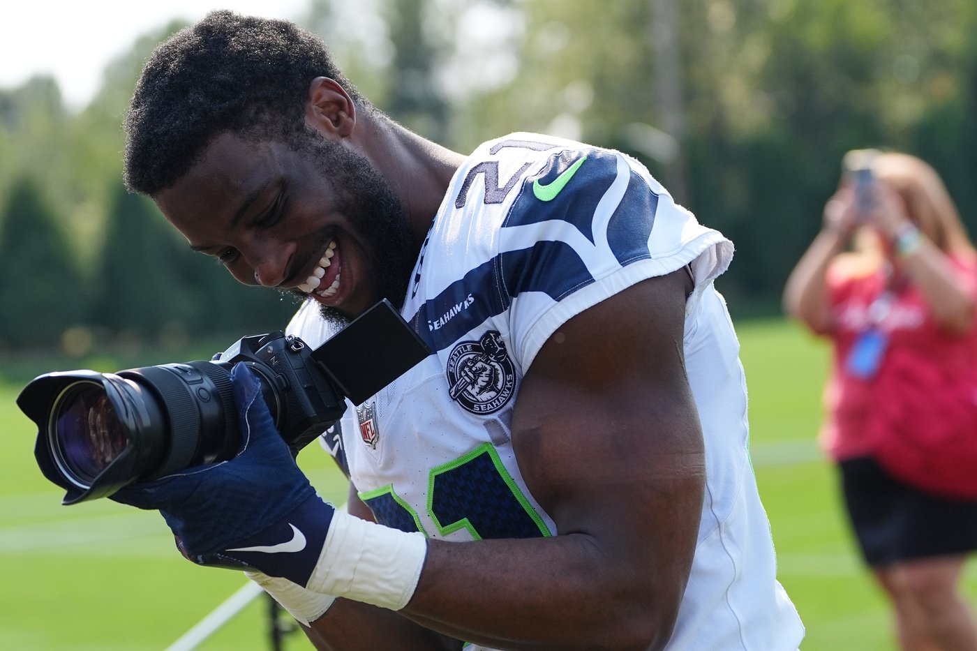Seahawks, CB Devon Witherspoon agree to 4-year, $132 million deal, AP source says | iNFOnews.ca Seahawks, CB Devon Witherspoon agree to 4-year, $132 million deal, AP source says | iNFOnews.ca