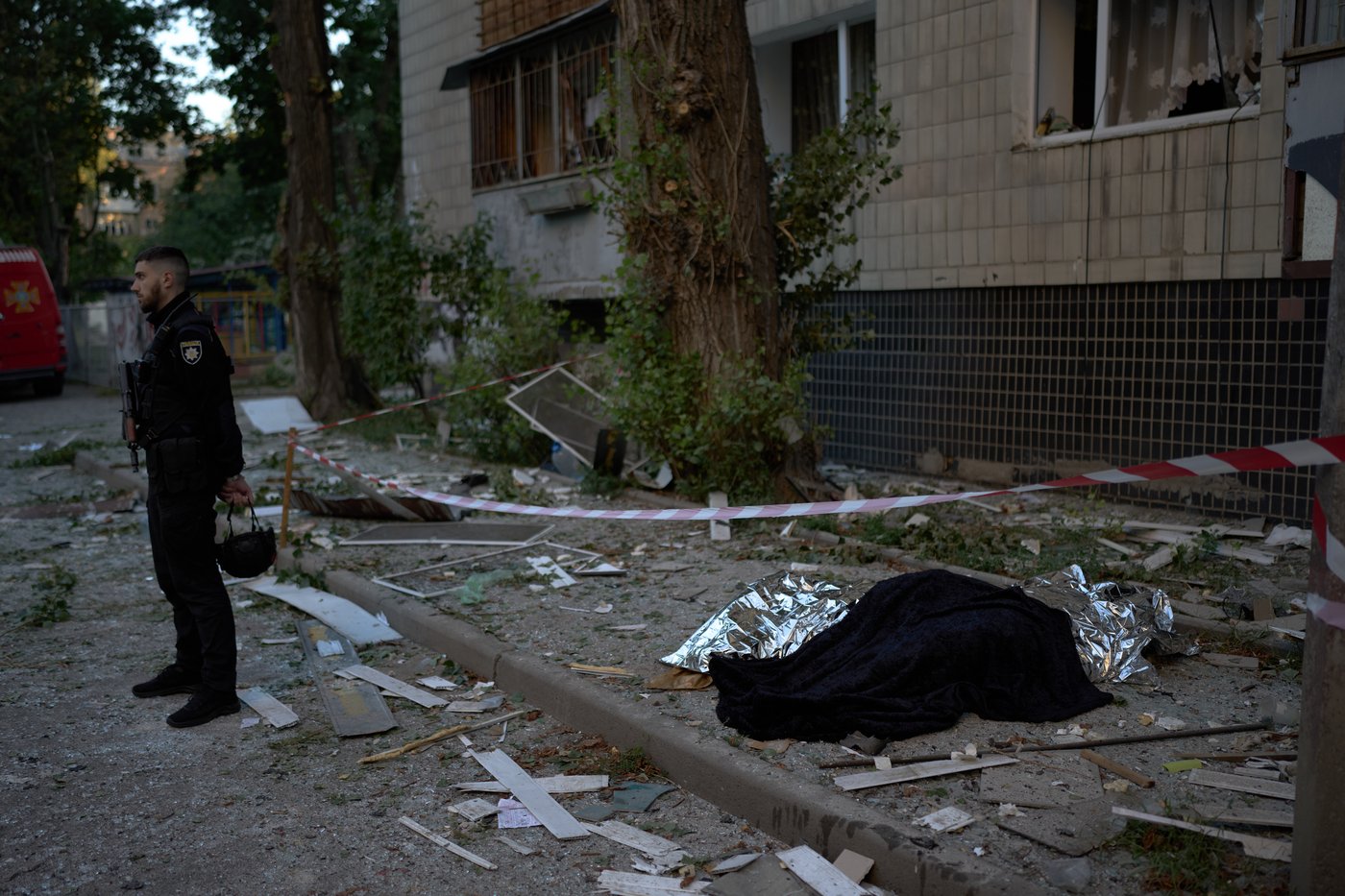 A Russian missile and drone barrage kills at least 14 in Ukraine's Kyiv region | iNFOnews.ca