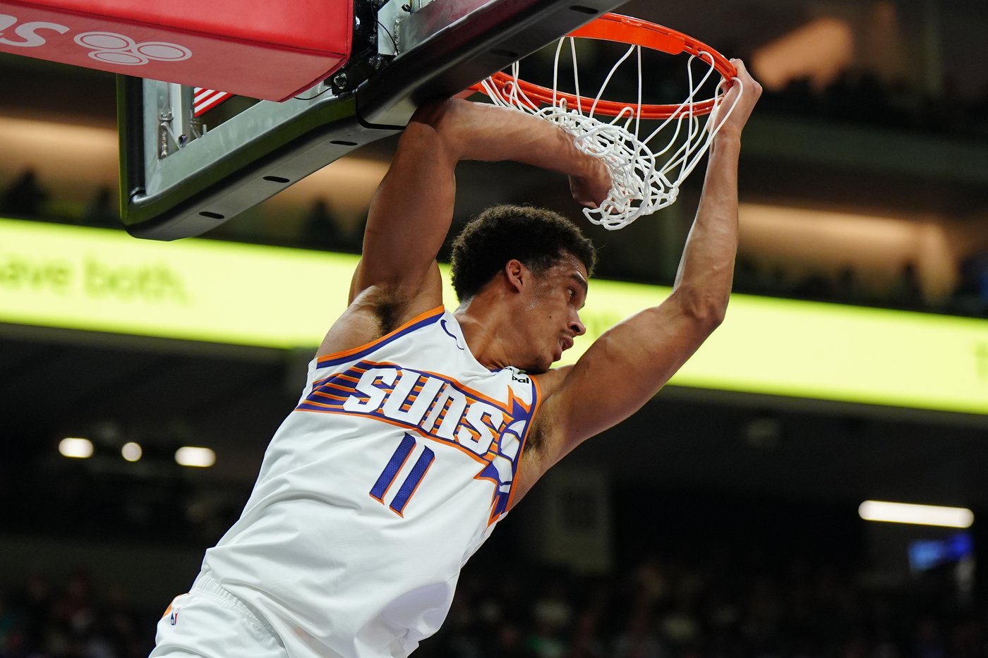 Suns beat the NBA-worst Kings 114-103 to sweep season series | iNFOnews.ca