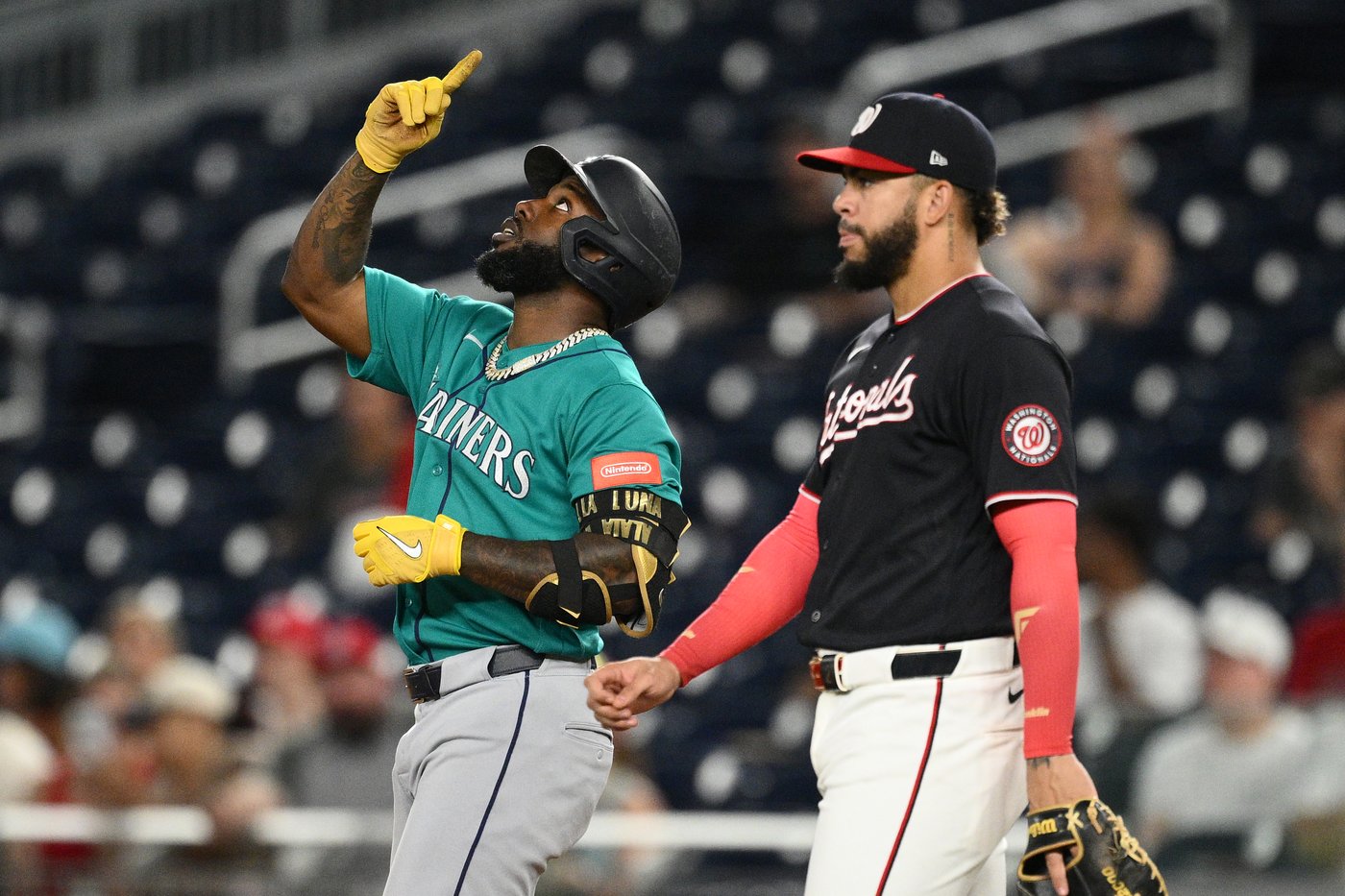 Colt Emerson homers as Mariners beat Nationals 10-2 after long rain delay | iNFOnews.ca