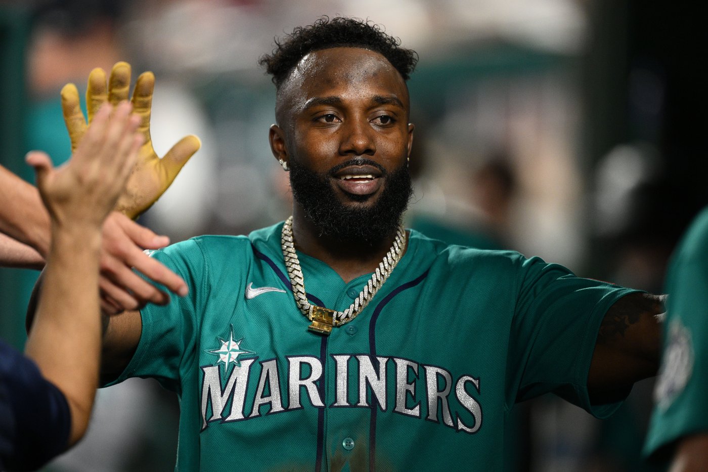 Colt Emerson homers as Mariners beat Nationals 10-2 after long rain delay | iNFOnews.ca
