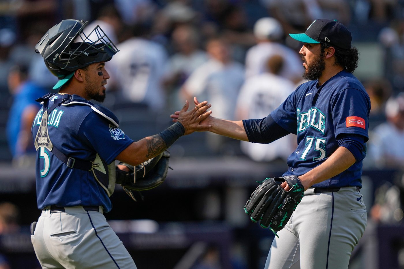 Logan Gilbert pitches 6 strong innings as Mariners stop 6-game skid with 1-0 win over Yankees | iNFOnews.ca