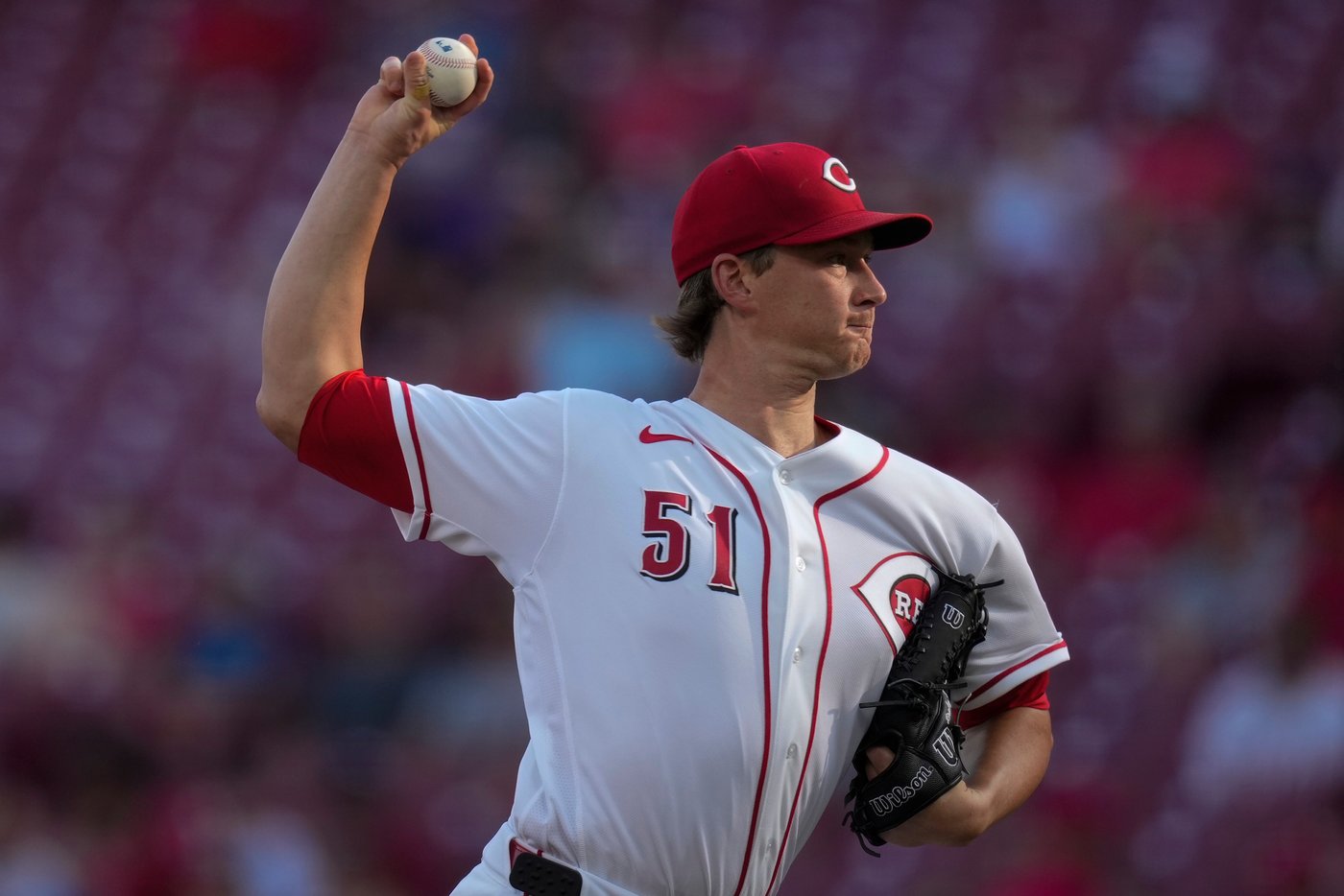 Reds score twice in 8th on wild pitches to beat Athletics 5-4 | iNFOnews.ca