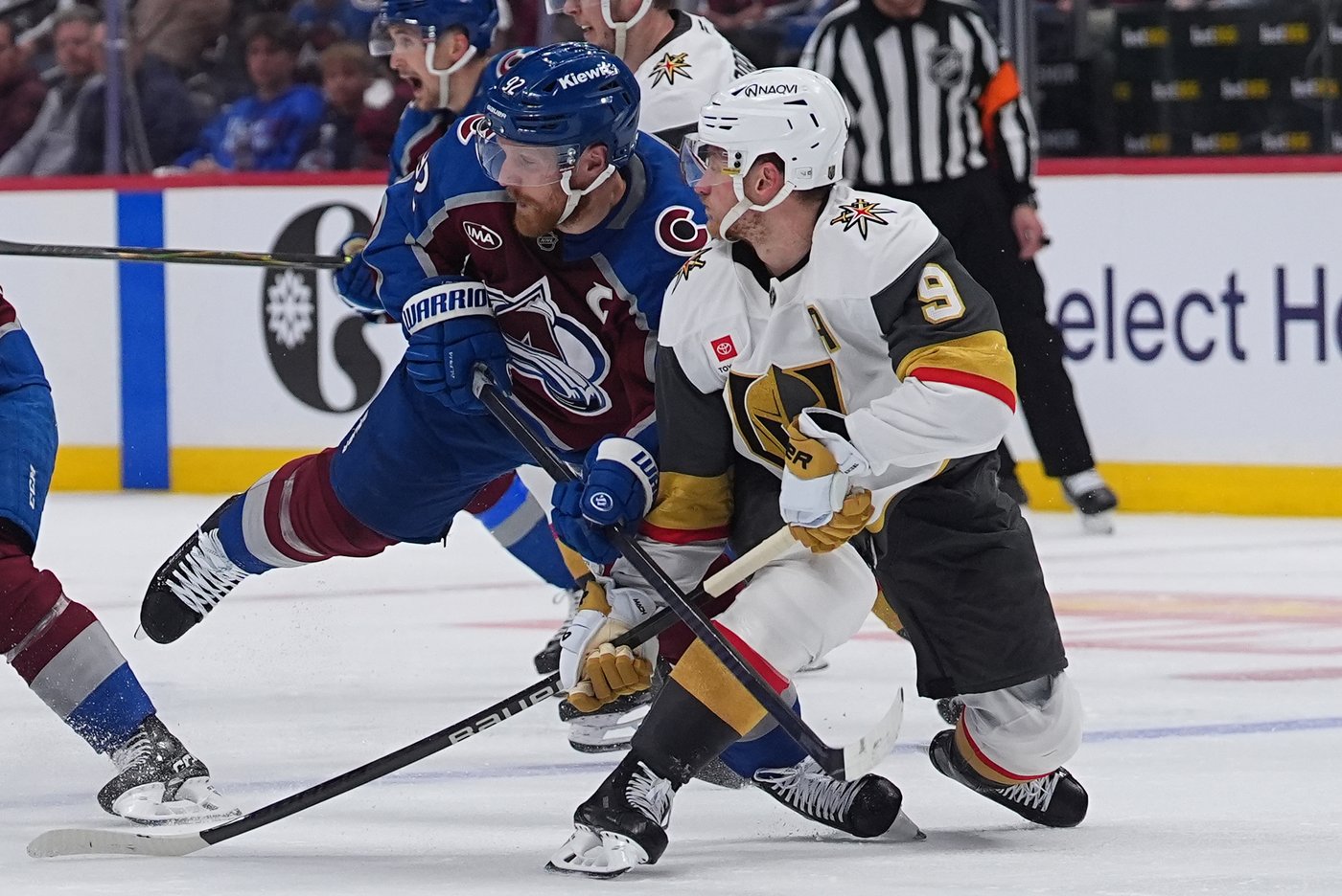 Gabriel Landeskog uses in-skate sensors, AI-driven movement platform to manage his knee and workload | iNFOnews.ca