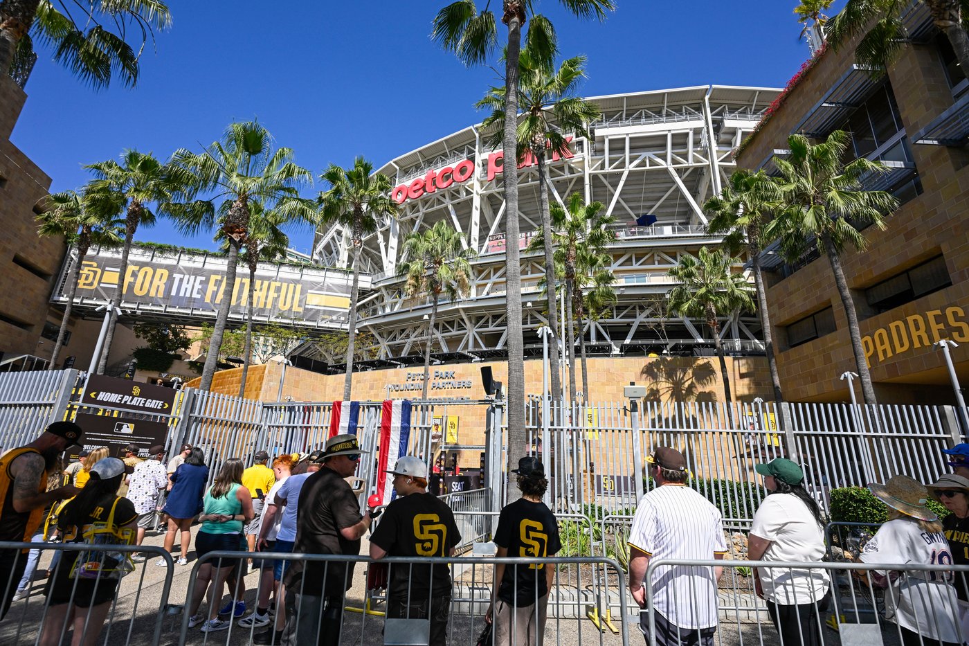 San Diego Padres are nearing a whopping sale, AP source says | iNFOnews.ca