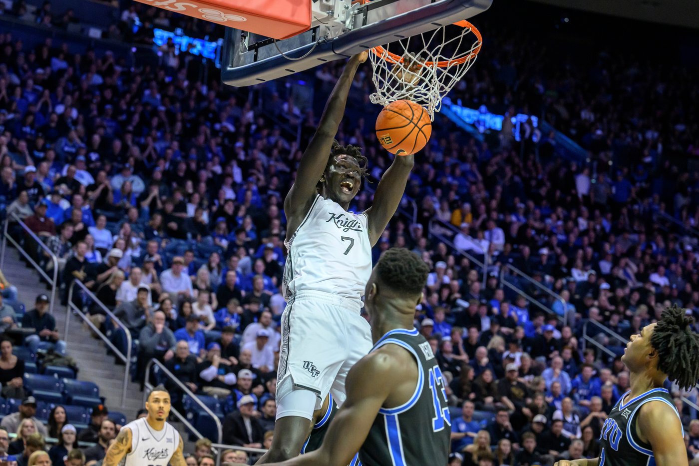 No. 19 BYU gets blown out at home as UCF makes 14 3-pointers in a 97-84 win | iNFOnews.ca