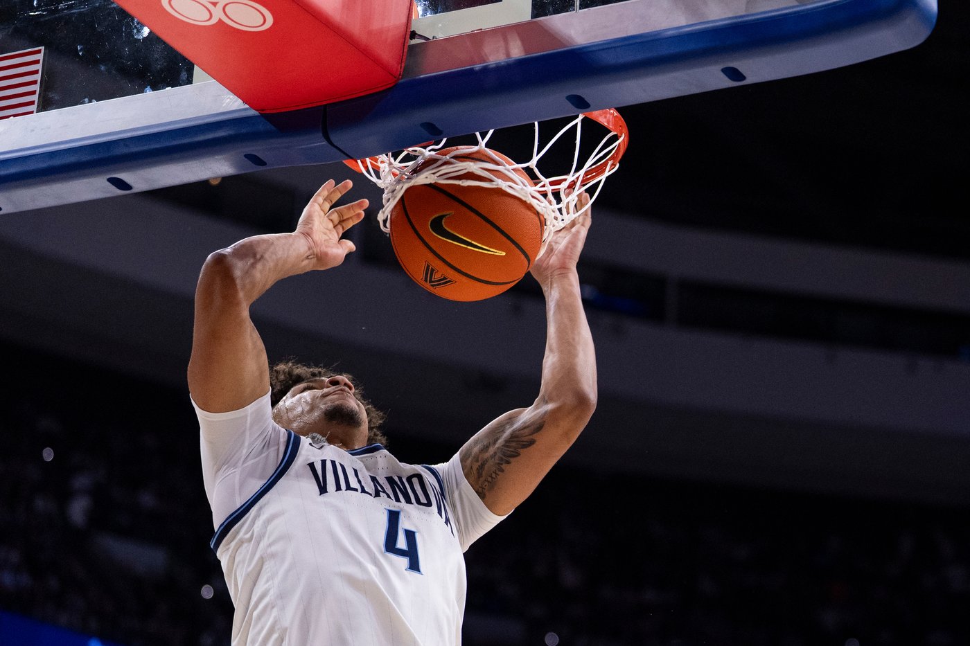 No. 5 UConn uses a dominant second half to beat Villanova 73-63 | iNFOnews.ca