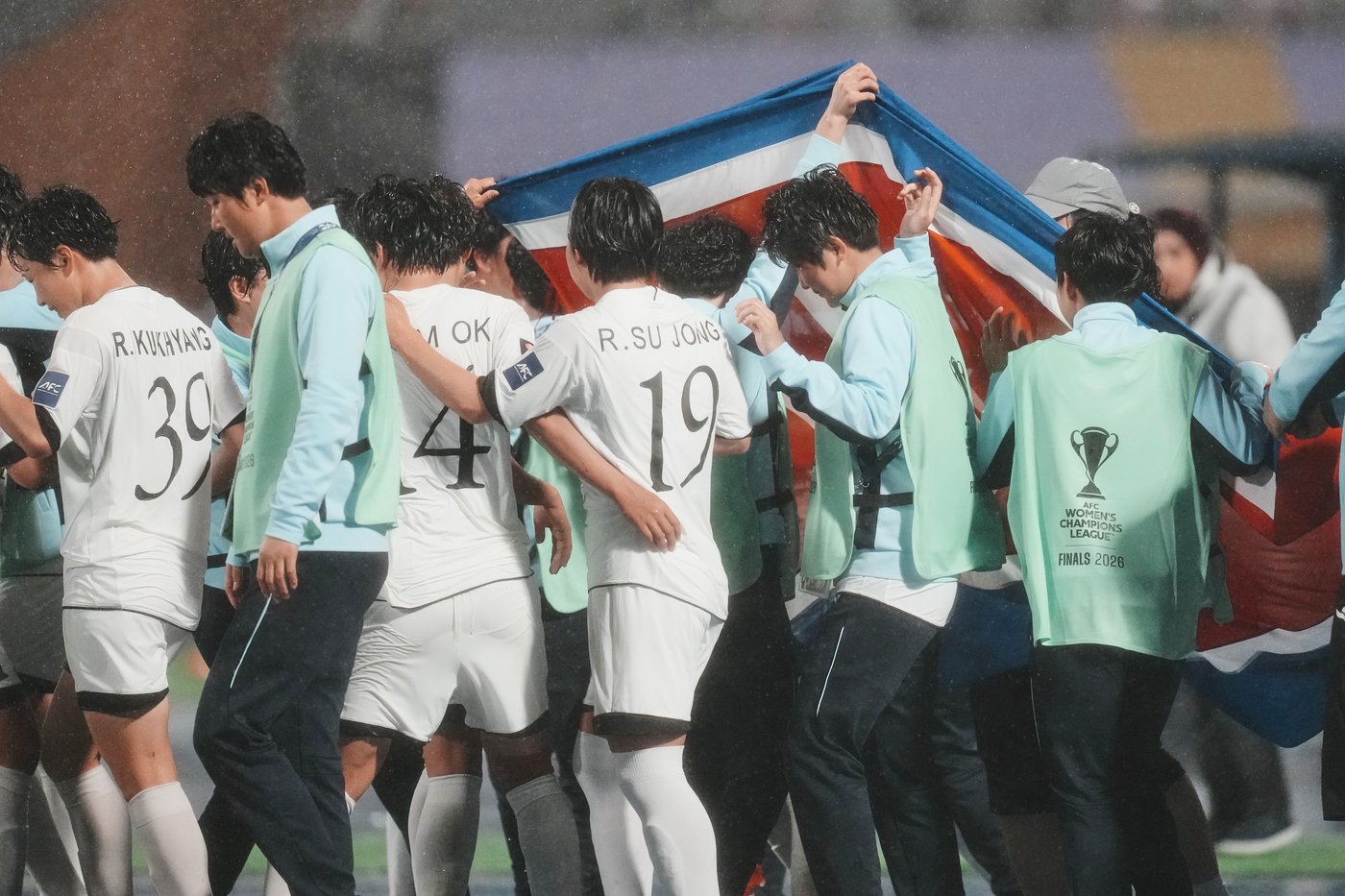North Korean soccer team beats South Korean hosts in rare match between divided countries | iNFOnews.ca